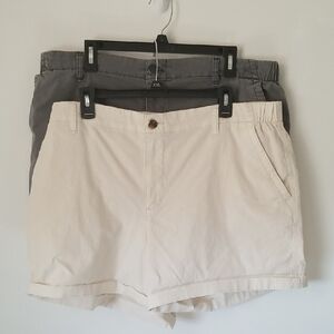 2 Pair Old Navy Women's OG Chino Shorts
